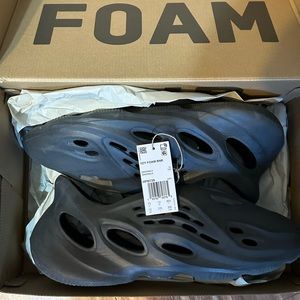 Used Yeezy YZY FOAM RNR ADULTS ONYX Size 13